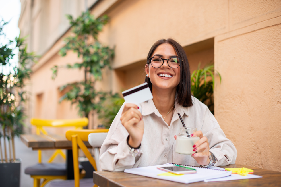 Maximizing Plastic Potential: 5 Effective Strategies for Mastering Credit Cards